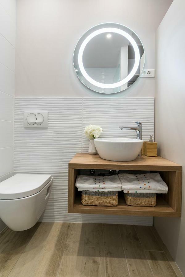 Apartment Petar in old part of town Сплит Екстериор снимка