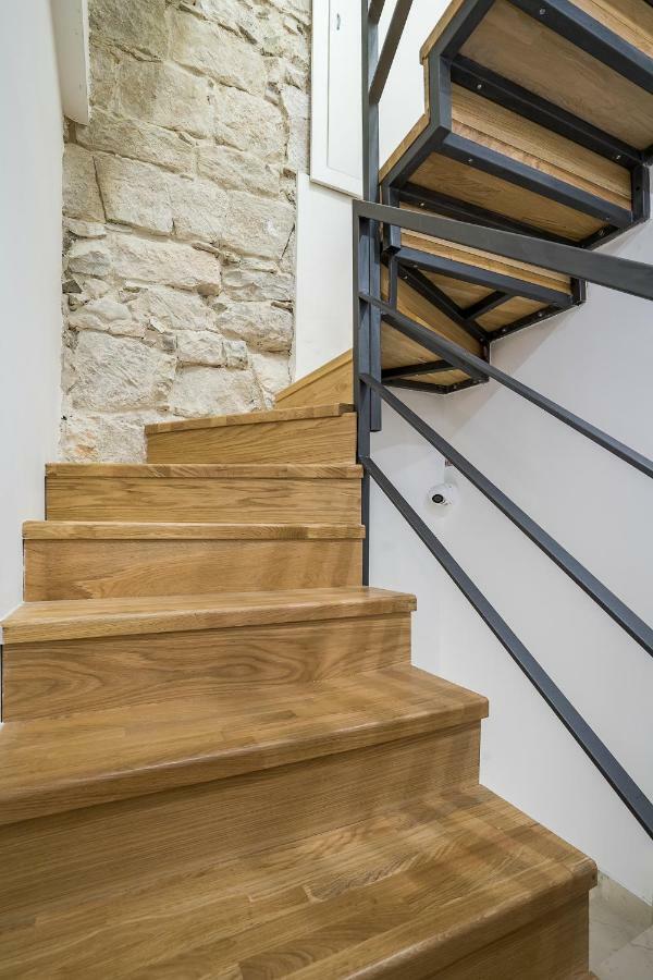 Apartment Petar in old part of town Сплит Екстериор снимка