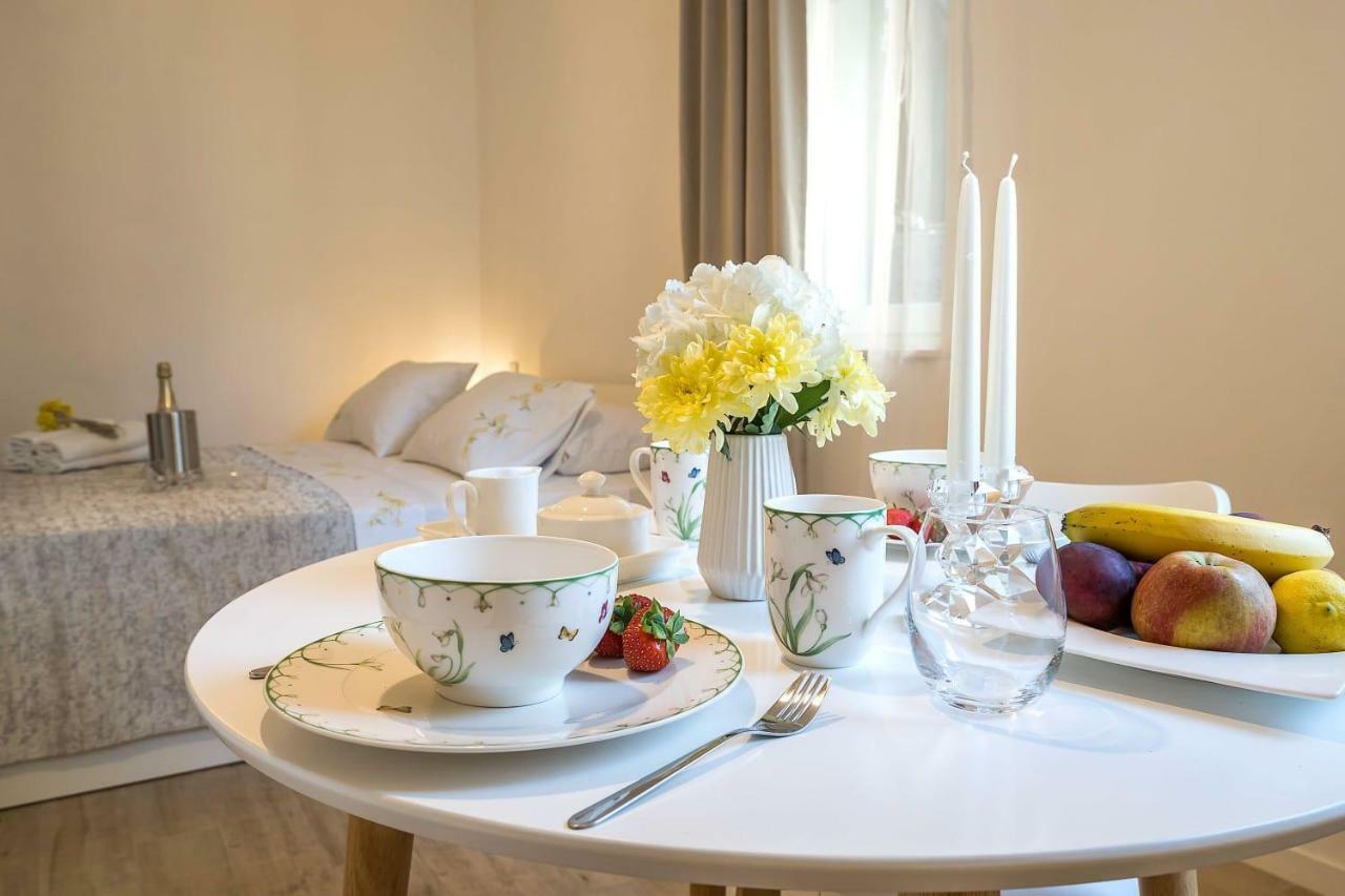 Apartment Petar in old part of town Сплит Екстериор снимка